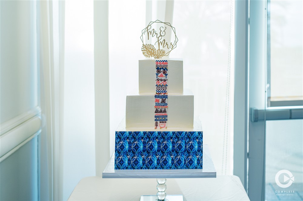 Aloha glam wedding cake at Hyatt Clearwater.